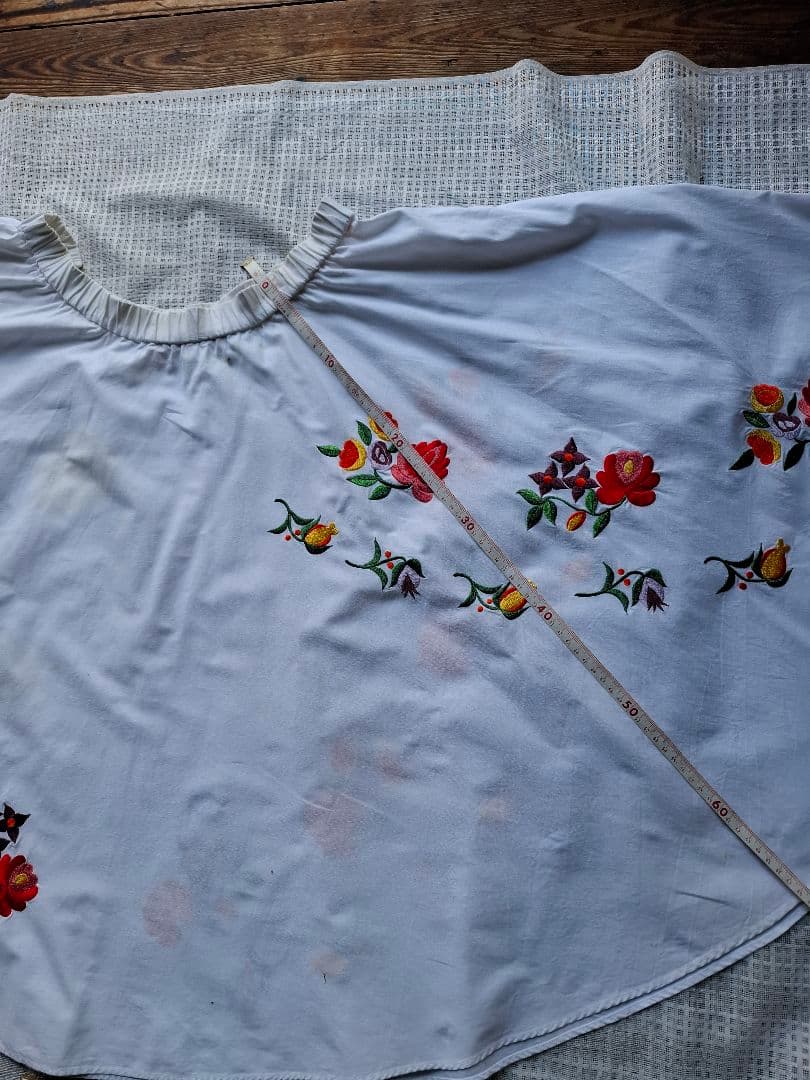 フォークダンス花柄刺繍ベスト&スカートセット