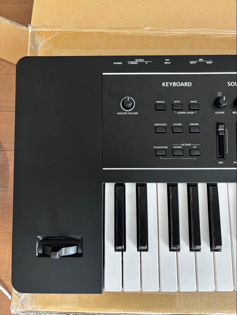 ※専用ページRoland JUNO-D6 背負えるケース付き