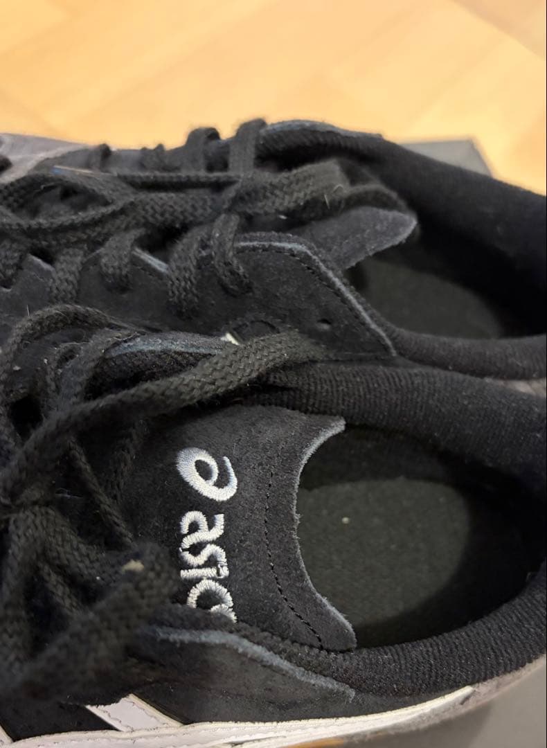 ASICS スニーカー SKYHAND OG ブラック×ホワイト　24.5cm