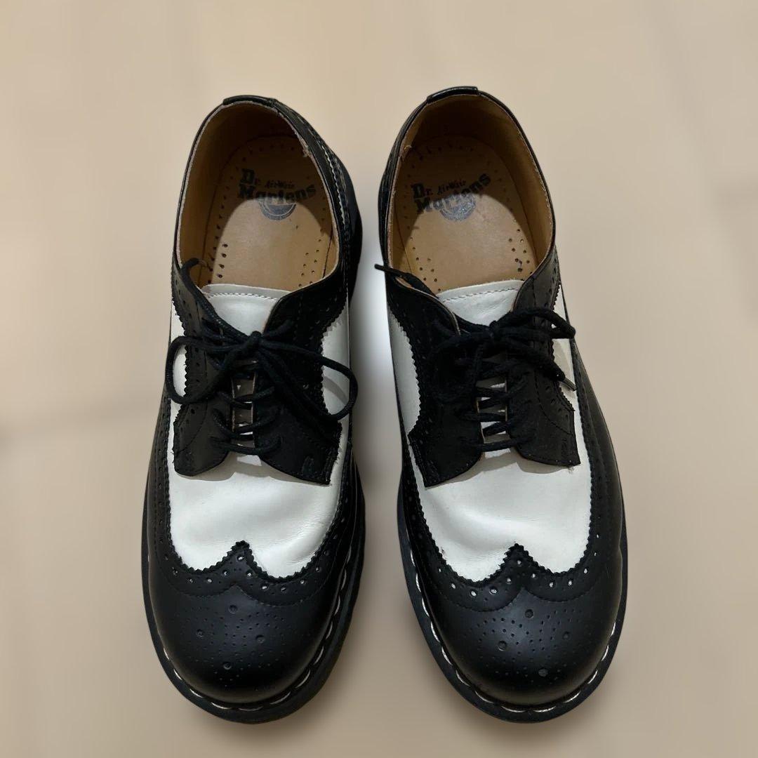 ドクターマーチン 3989 BEX ウイングチップ 白黒