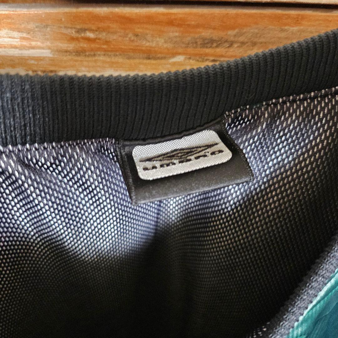 アンブロ 中綿入り インシュレーション ピステ 上下セット PRO M