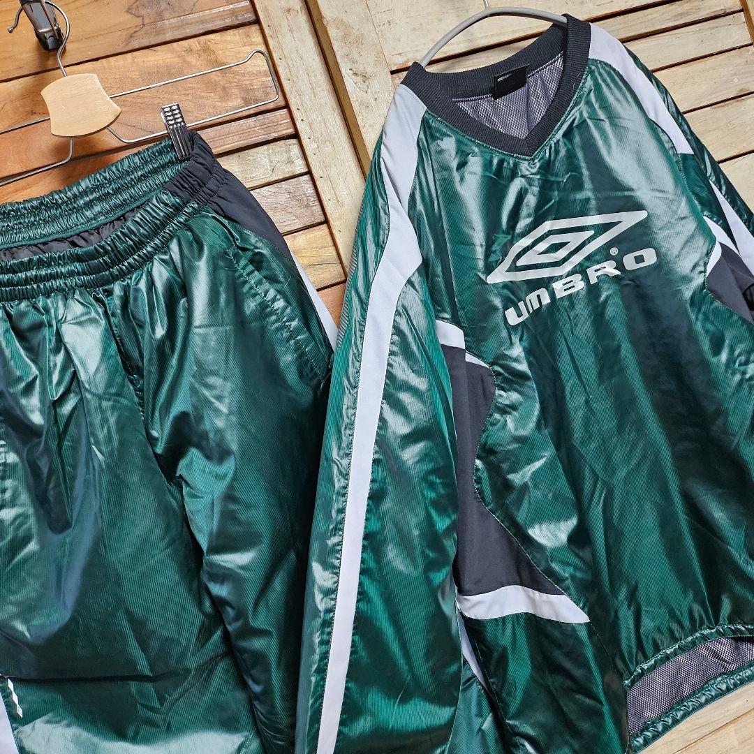 アンブロ 中綿入り インシュレーション ピステ 上下セット PRO M