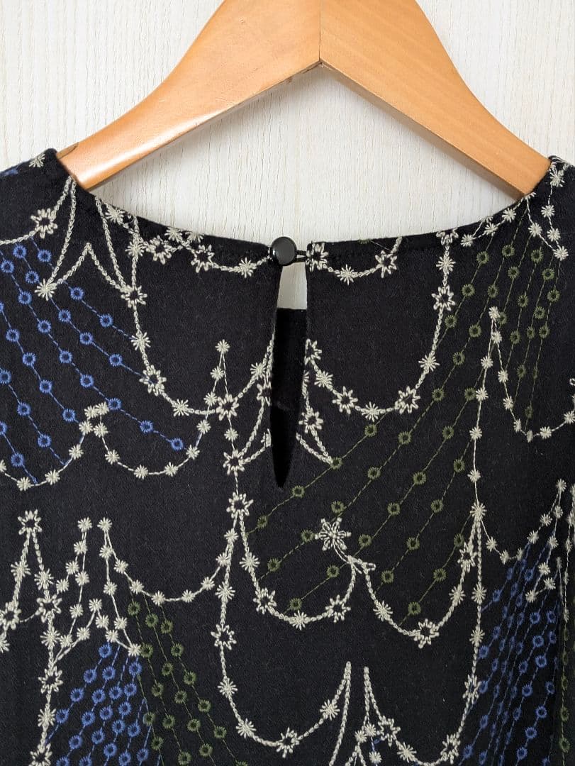 マーブルシュッド　EMB swallow袖リブワンピース