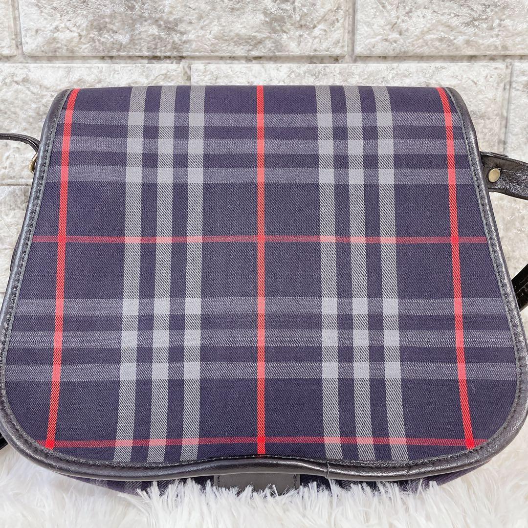 美品　ヴィンテージバーバリー　ノバチェック柄　ショルダーバッグ　斜め掛け