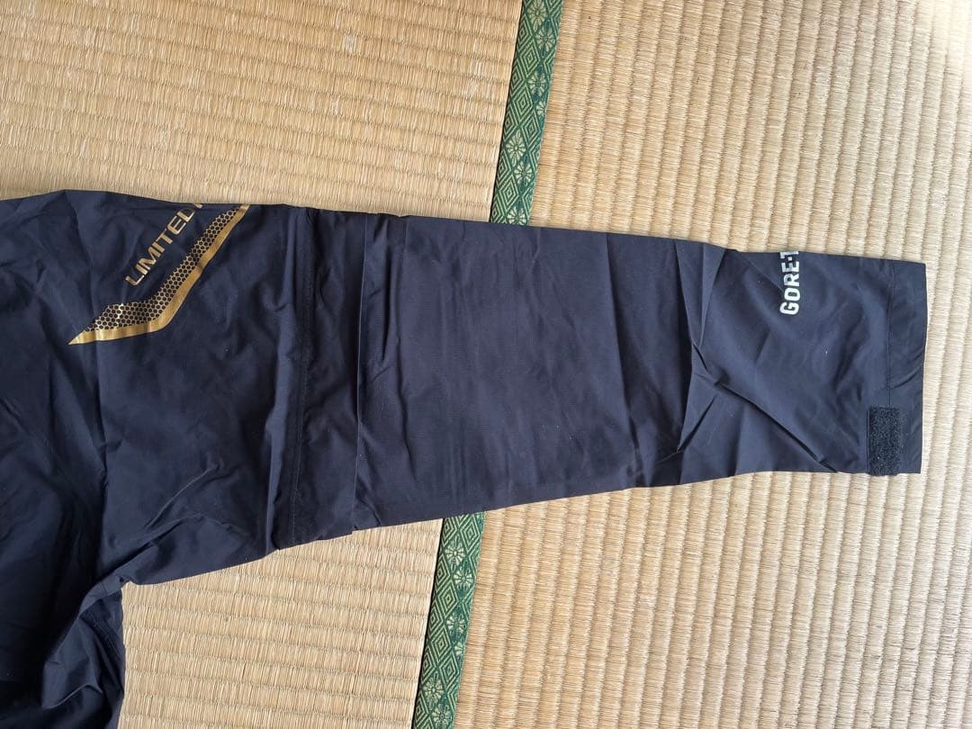 Shimano リミテッドプロ ゴアテックス レインジャケット（ショート）