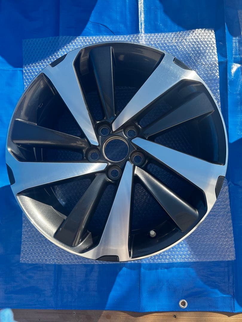 レクサス純正NX18インチ シルバー ブラック ホイール