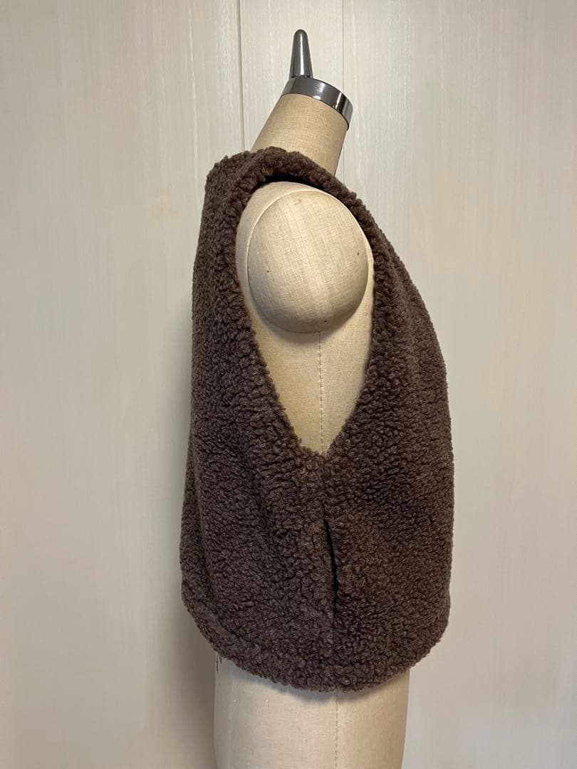 ハグオーワー＊ファーベスト＊ブラウン＊ショート丈＊新品タグ付き