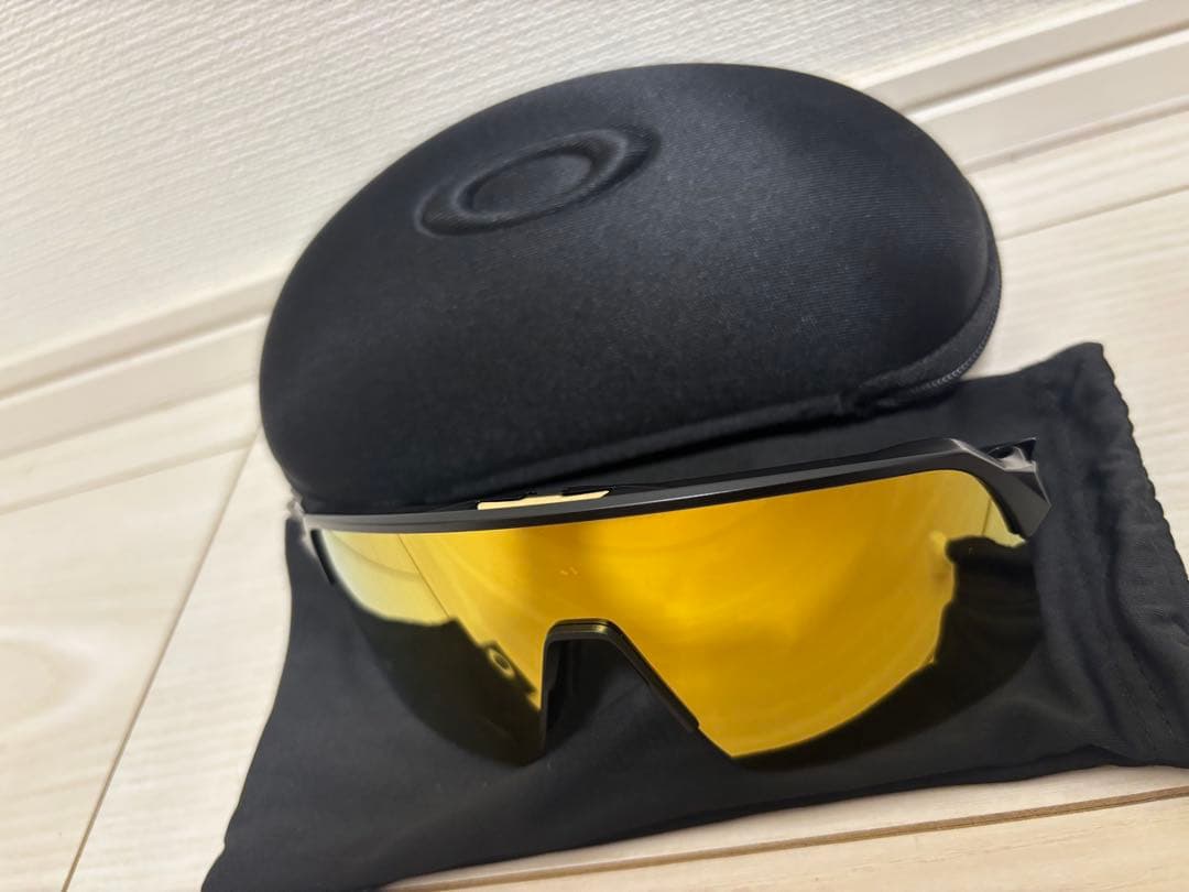 Oakley イエローレンズ サングラス