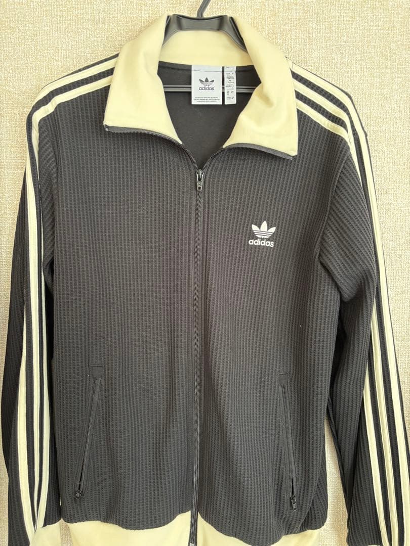 アディダス　アディカラー ワッフル クラシック トラックトップ　Lサイズ