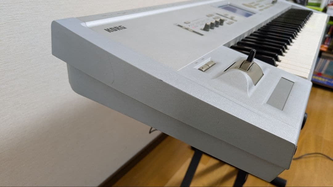 KORG TRITON CLASSIC 61鍵+純正ダンパーペダル付属