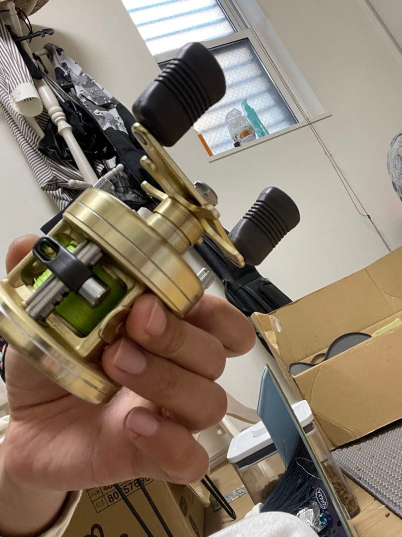 リール SHIMANO CALCUTTA 201XT