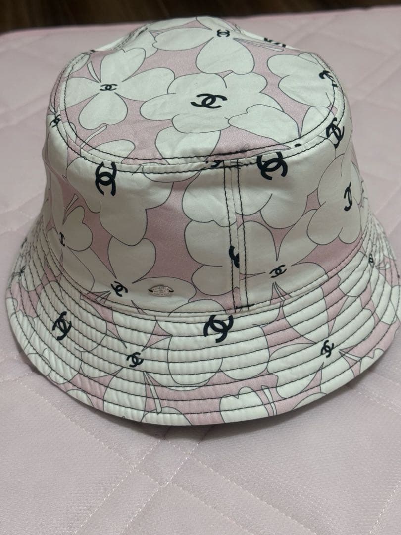 ネコ【新品・未使用】CHANEL　バケットハット　リバーシブル