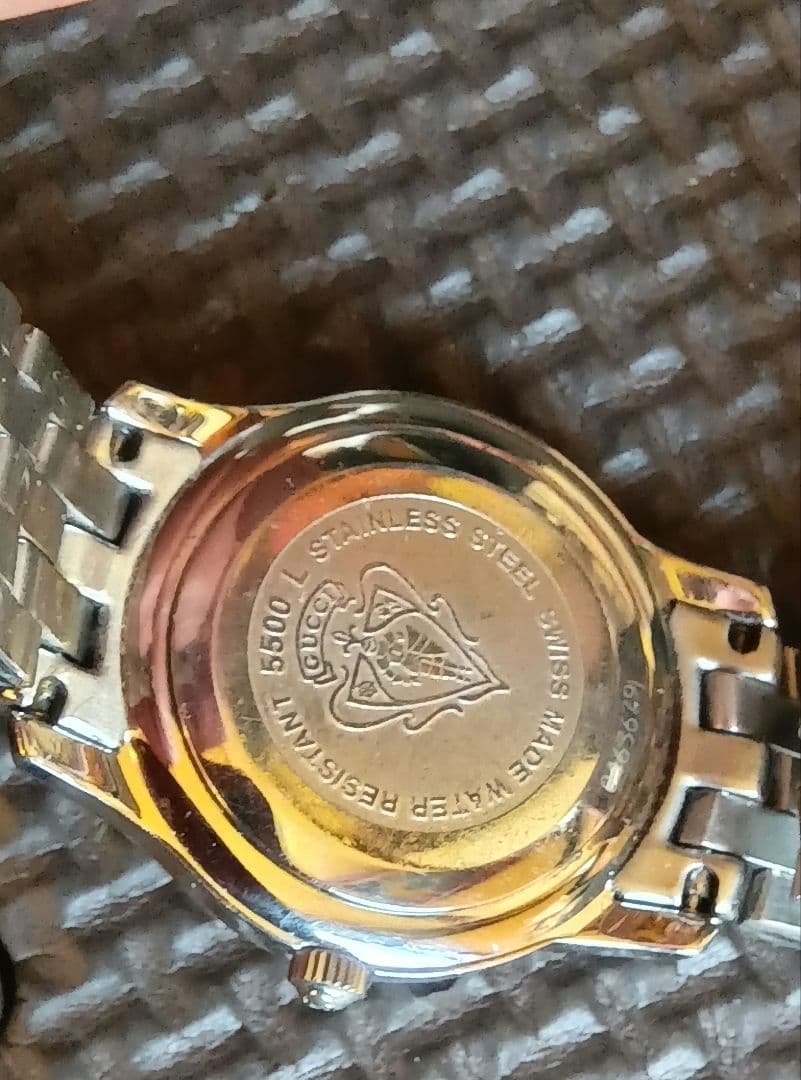 再値下げ!GUCCI 5500Lレディース腕時計稼働品箱付き