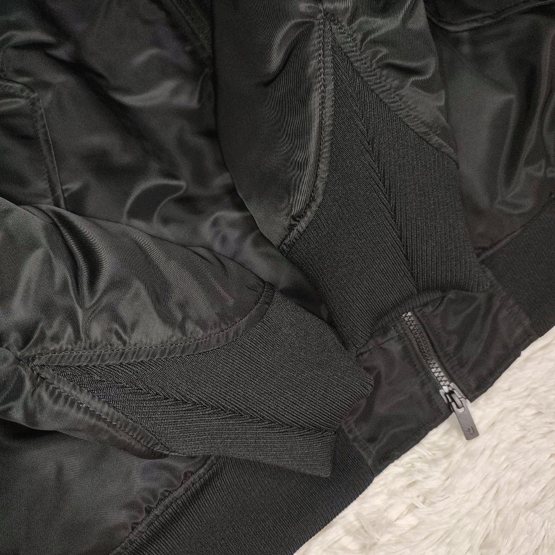 美品 UNIQLO+J XL ハイブリッドダウンオーバーサイズ MA-1ブルゾン