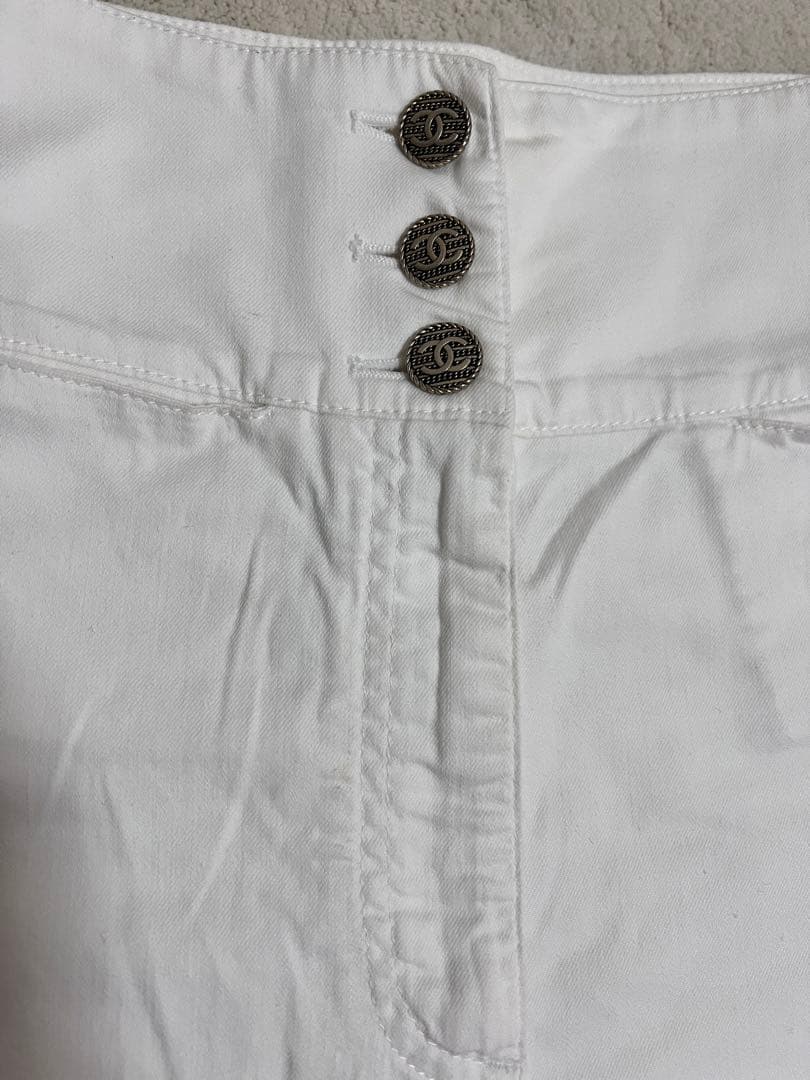 CHANEL チャネルホワイトショートパンツ
