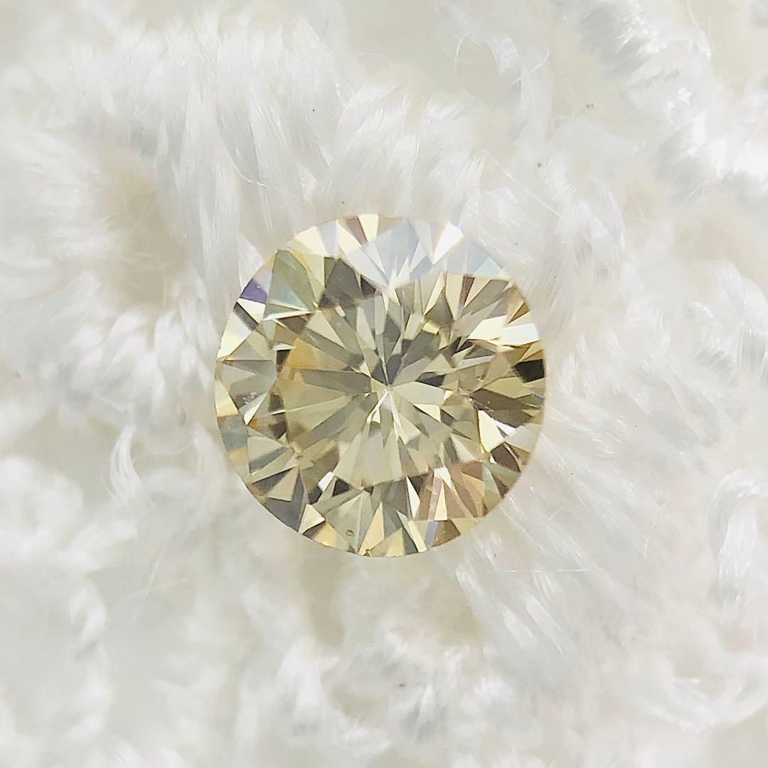 アクセサリー 0.232ct Light Brownish Yellow VS-2 VG