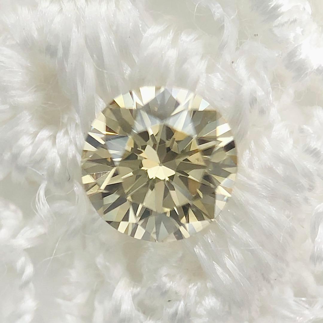 アクセサリー 0.232ct Light Brownish Yellow VS-2 VG