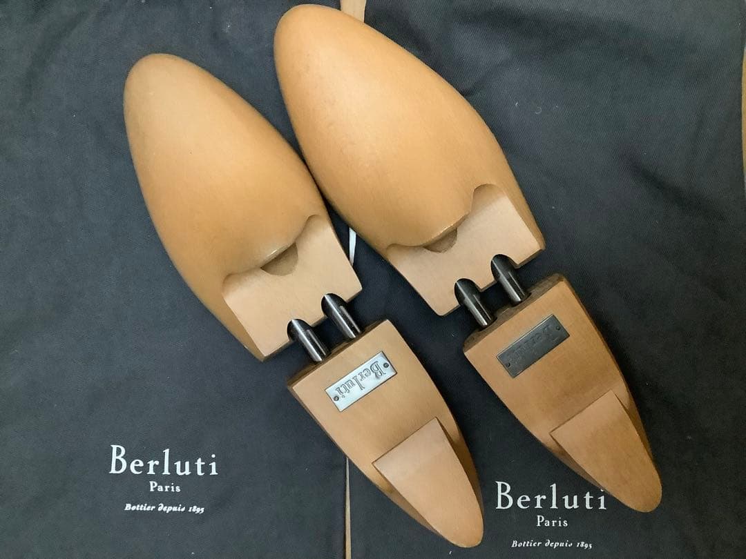 ベルルッティ　シューズキーパー　箱無　本体のみ(サイズ8)