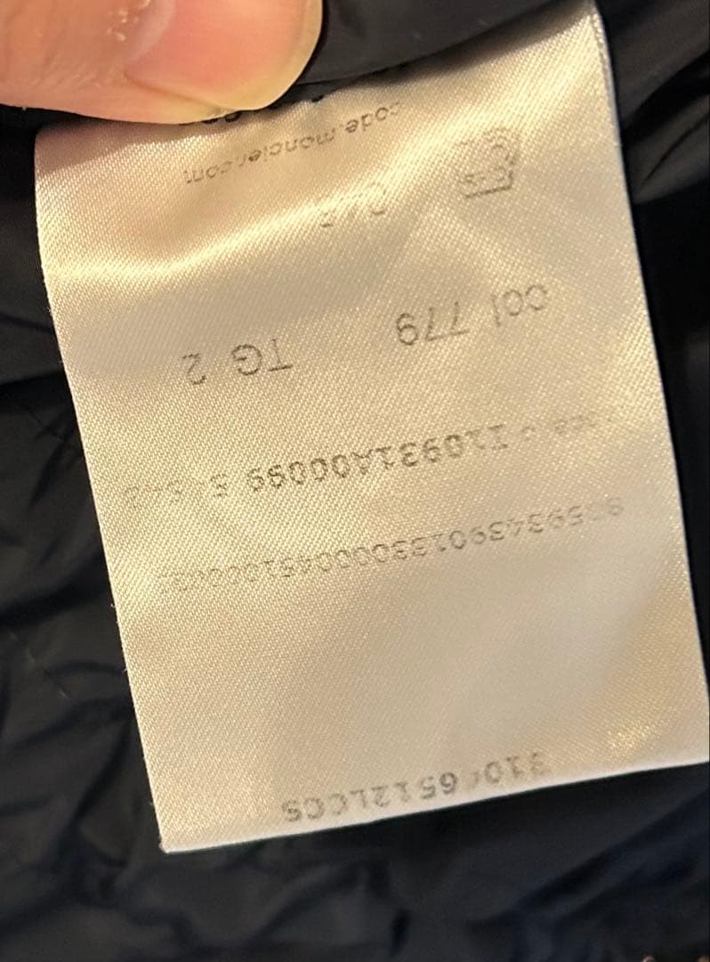 MONCLER ENETパーカー