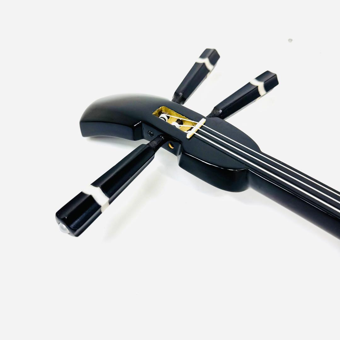 【美品】沖縄三線 人工皮 三味線 合皮 ヘビ皮柄 ケース付属 爪付き