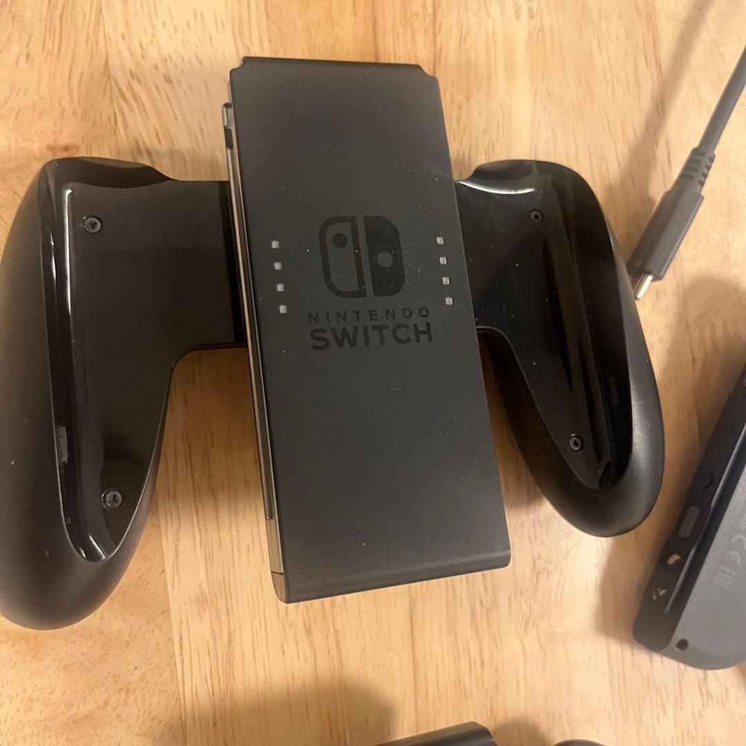 Nintendo Switch 本体 バッテリー強化版　コントローラー2個セット