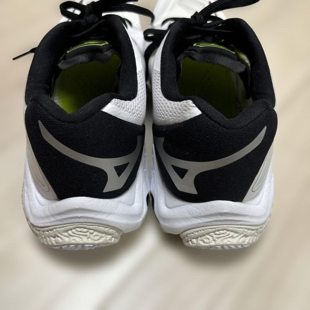 Mizuno バレーシューズ ウェーブライトニング Z8 24cm 中敷き新品‼︎