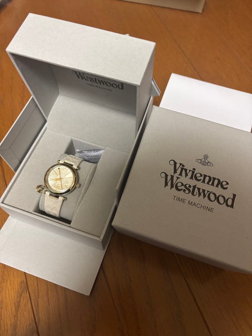 （新品未使用）Vivienne Westwood 腕時計