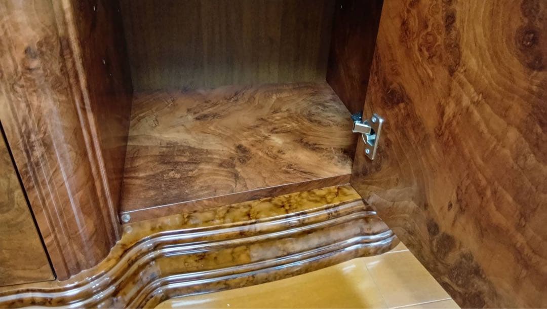 サルタレッリ　木製キャビネット イタリア製