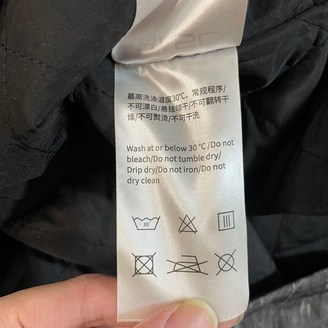 新品未使用スキーウェア 花柄 M 男女兼用