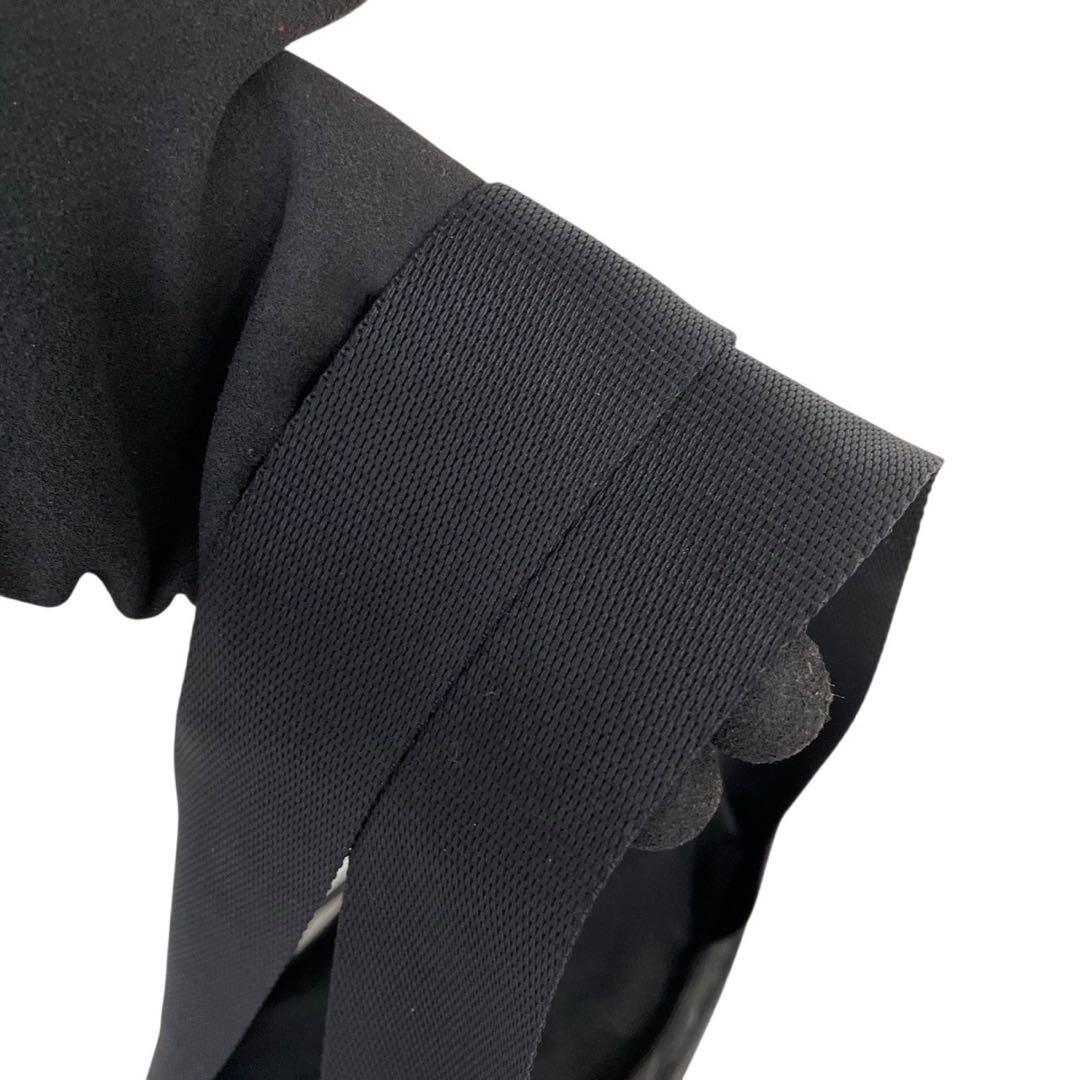 プラダ　トートバッグ　ナイロン　ブラック　三角ロゴ　肩掛け　4649