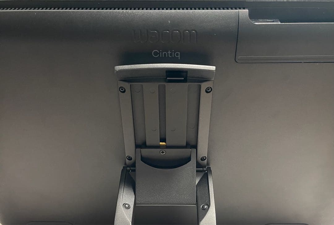 Wacom Cintiq 22 FHD DTK2260 ワコム　液タブ