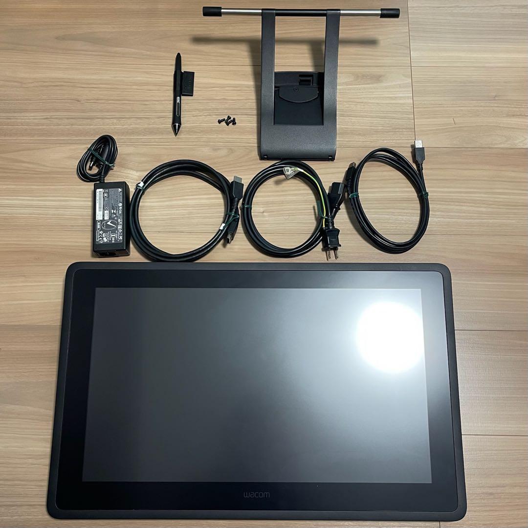 Wacom Cintiq 22 FHD DTK2260 ワコム　液タブ
