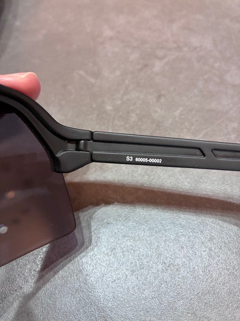 100% ワンハンドレッド サングラスS3 Black Gold Mirror