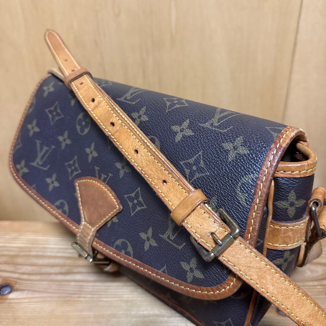 施雅英Louis Vuitton ソローニュ　シガレットケースおまけ付き
