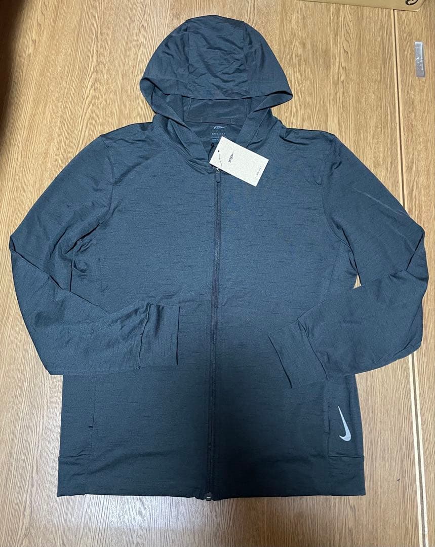新品未使用　Nike yoga ヨガ　セットアップ　Mサイズ