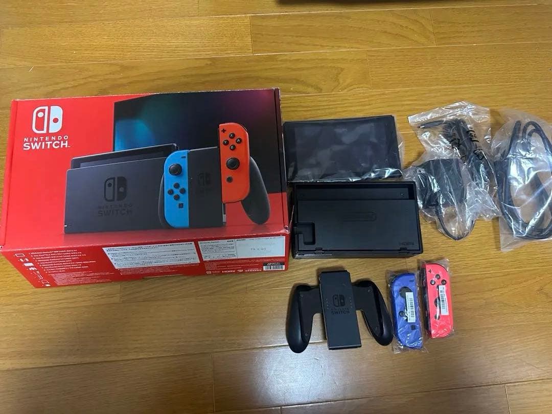 【箱・付属品完備】Nintendo Switch ジャンク品 ブルースクリーン