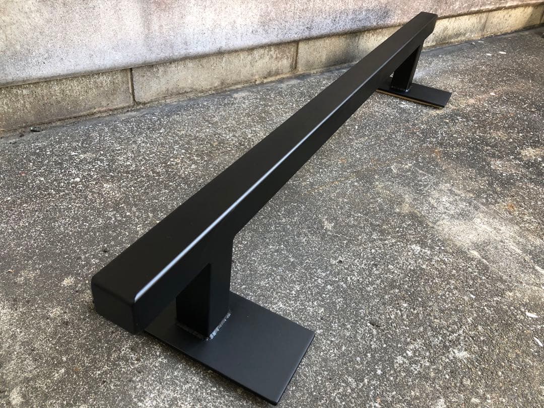 ☆スケボーレール☆スケボーセクション☆送料無料☆長さ1000mm高さ150mm☆