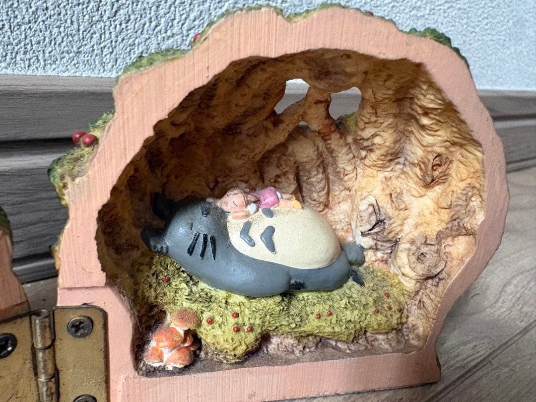 となりのトトロ　見開きジオラマ　メイのお昼寝