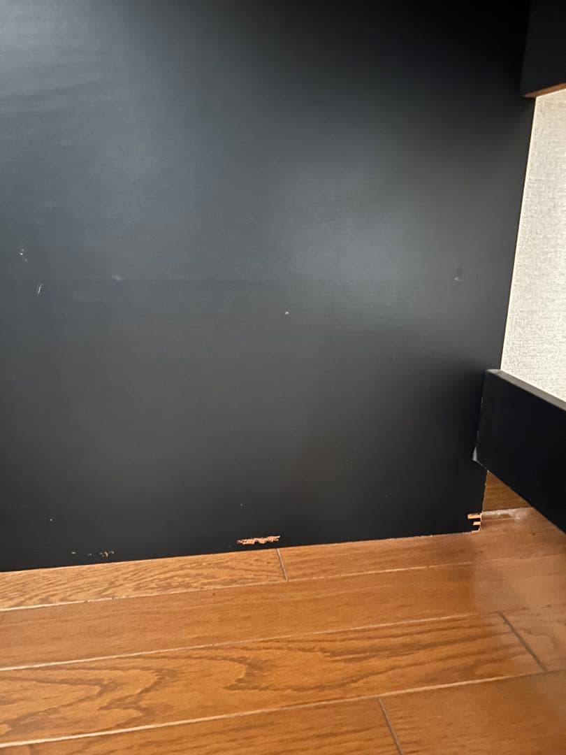 黒い　デスク　パソコンデスクにも。