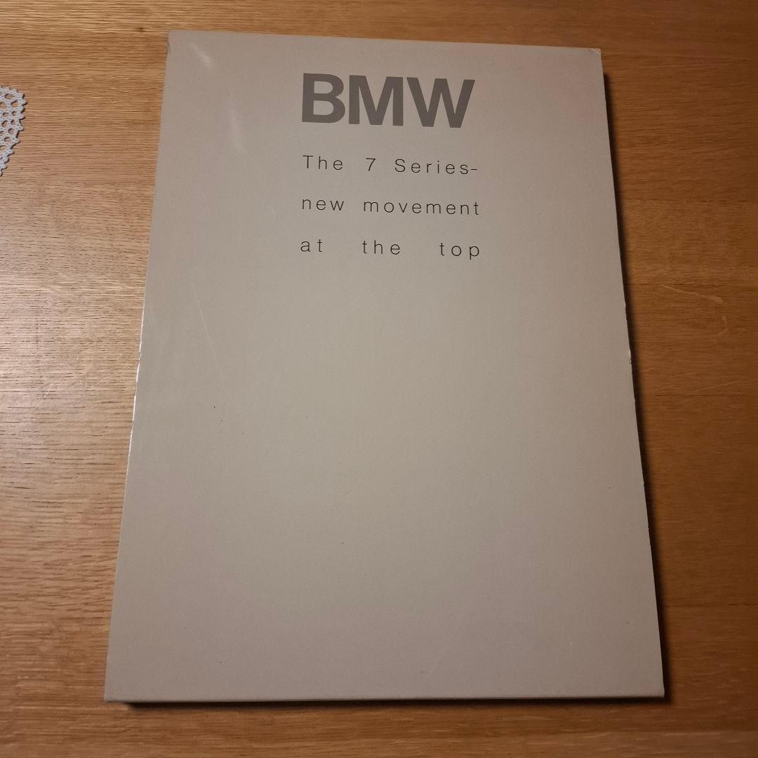  7シリーズ E38 非売品 公式プレス資料 外箱付 ハードカバー 英語版
