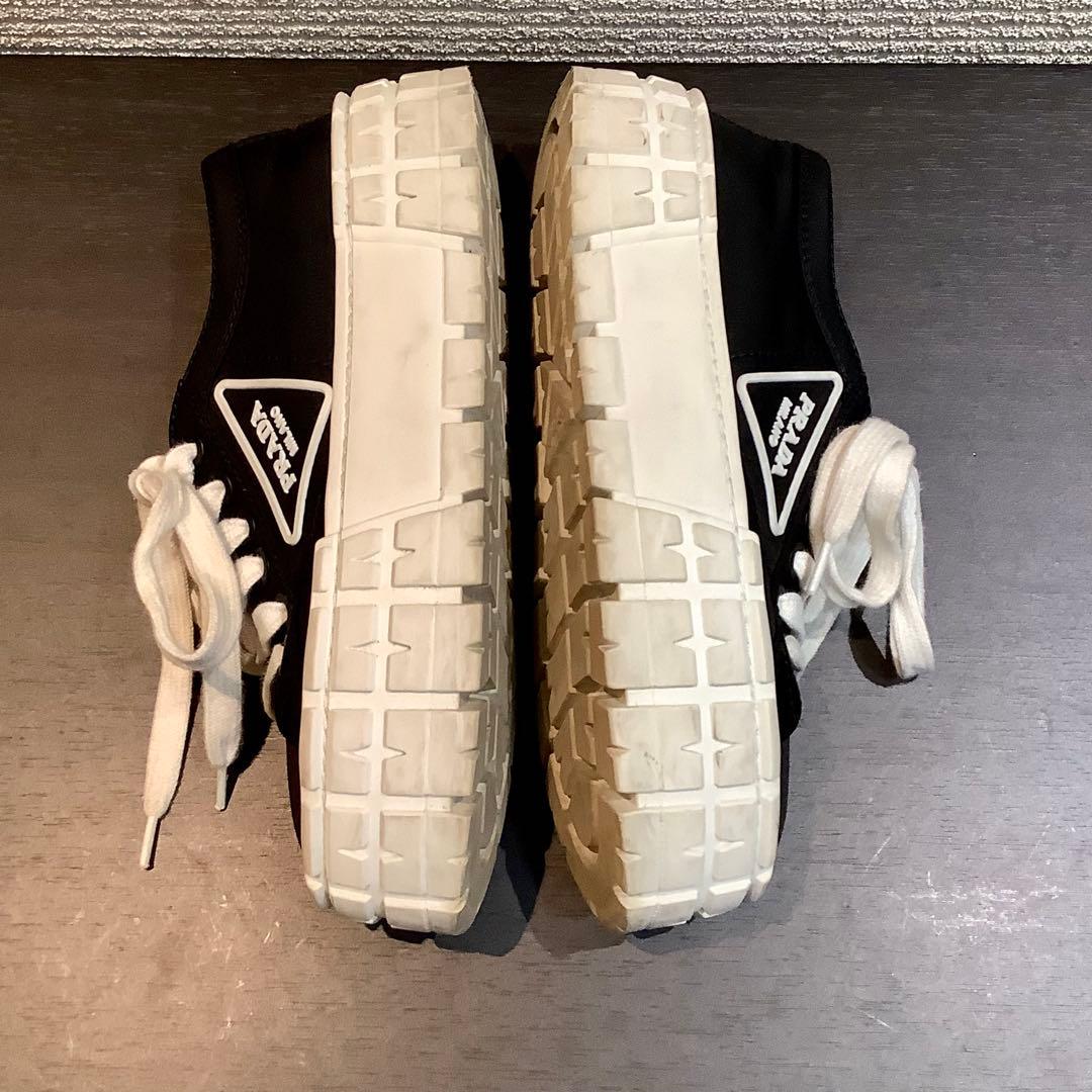 プラダ PRADA Re Nylon リナイロン トライアングル スニーカー