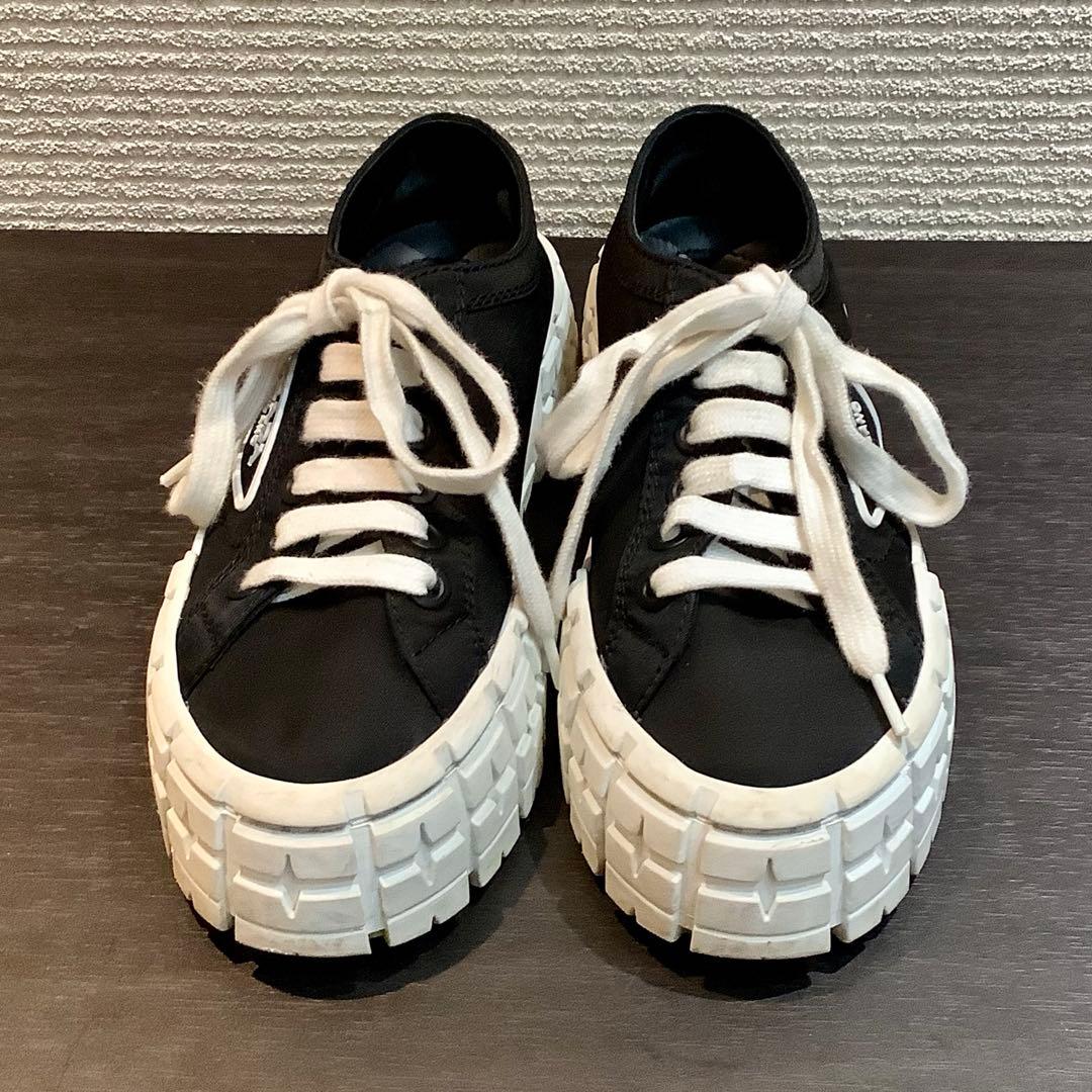 プラダ PRADA Re Nylon リナイロン トライアングル スニーカー