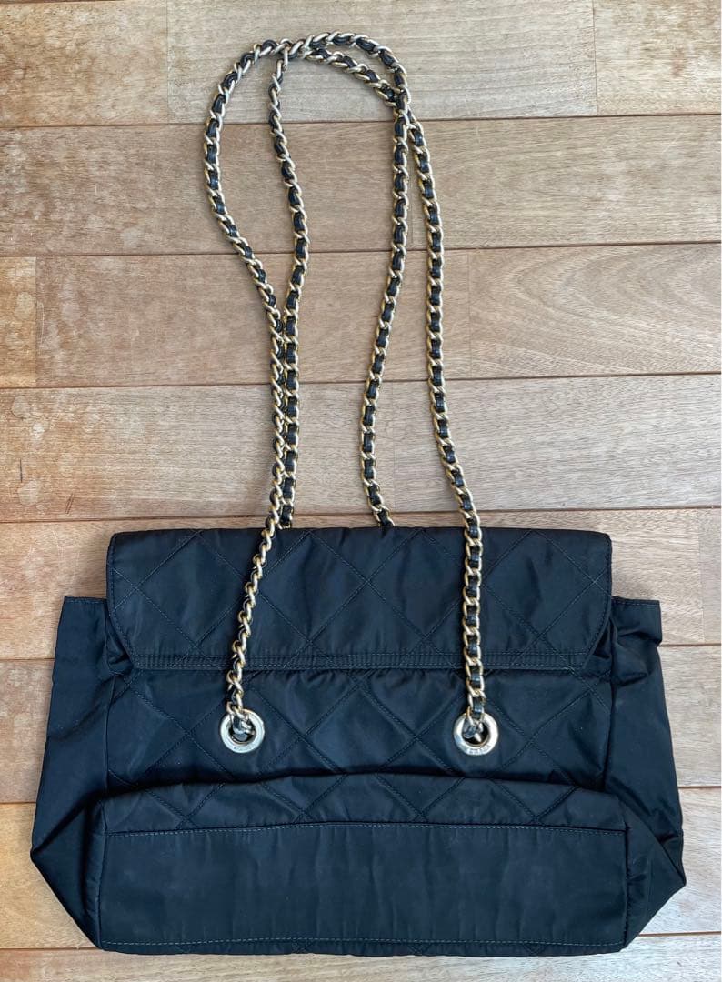 アルビ　正規品PRADA プラダ　キルティング　チェーンショルダーバッグ