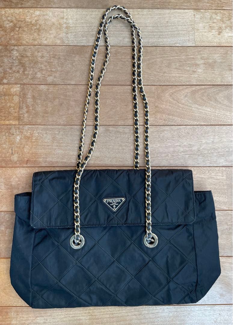 アルビ　正規品PRADA プラダ　キルティング　チェーンショルダーバッグ