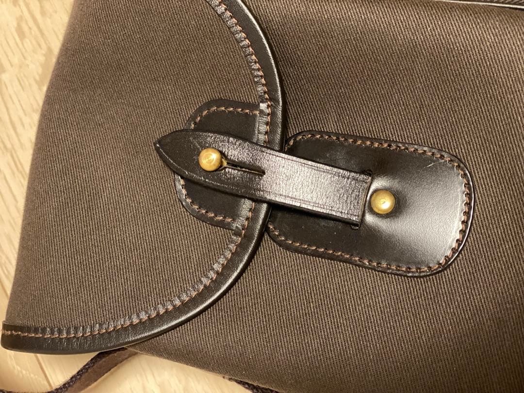 ブレディ　KENT ショルダーバッグ