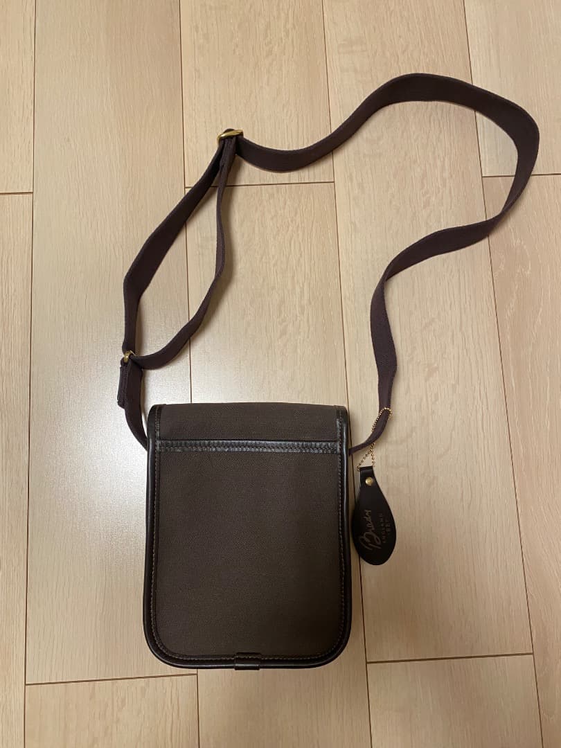 ブレディ　KENT ショルダーバッグ