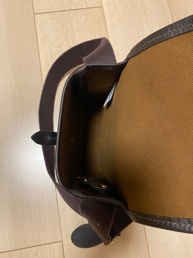 ブレディ　KENT ショルダーバッグ