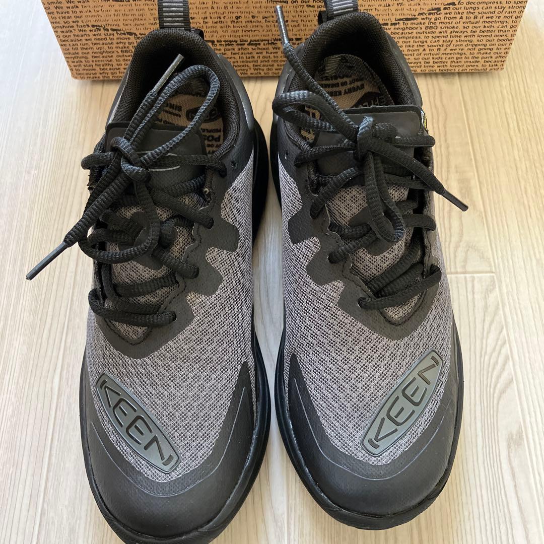 靴 keen wk400 23.5