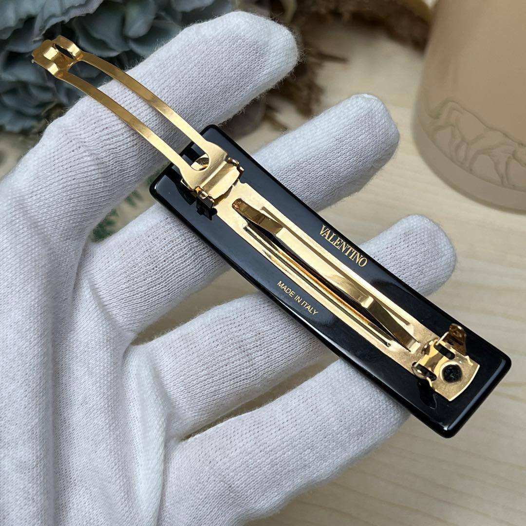 現行品 ヴァレンティノ Vロゴ シグネチャー ヘアクリップ スワロフスキー