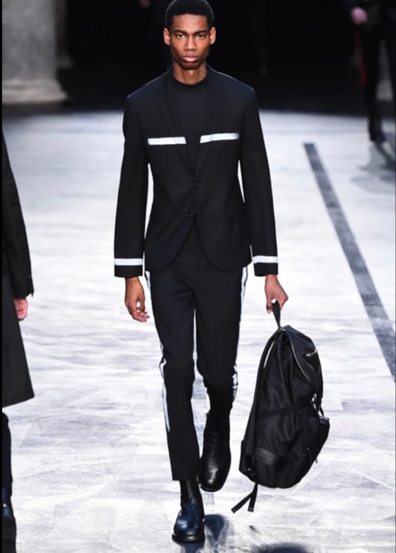 NEIL BARRETT セットアップ ニールバレット48 黒 17aw